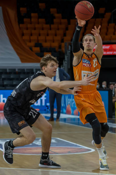 以帮助俱乐 以帮助俱乐