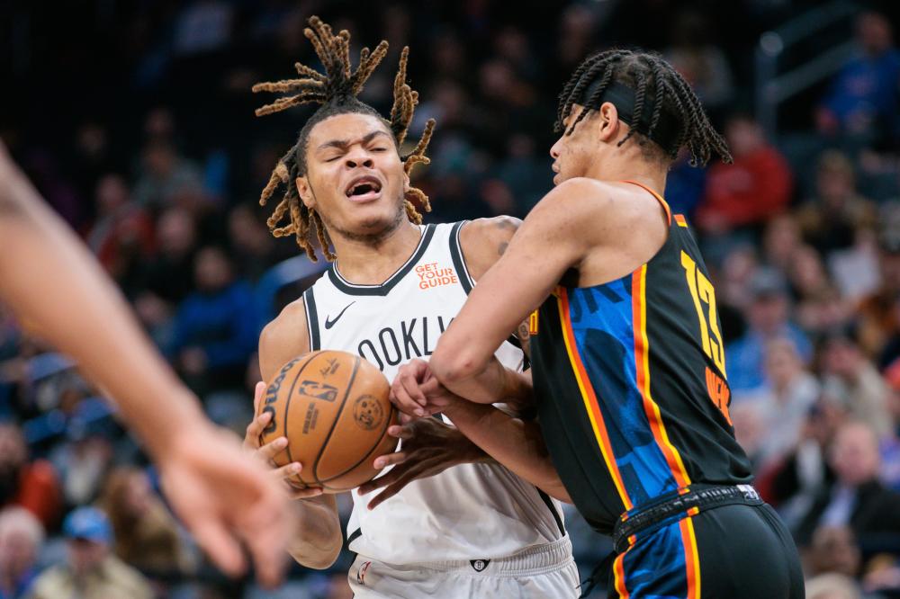 球方面至关 球方面至关